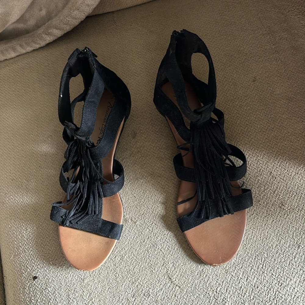 American eagle Sandles heeled